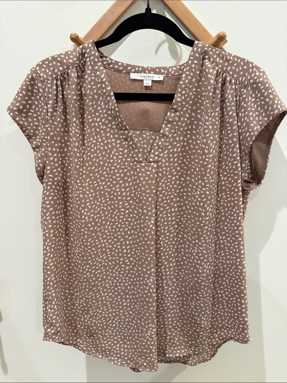 Taupe Short-Sleeve V-Neck Blouse with White Spot Print